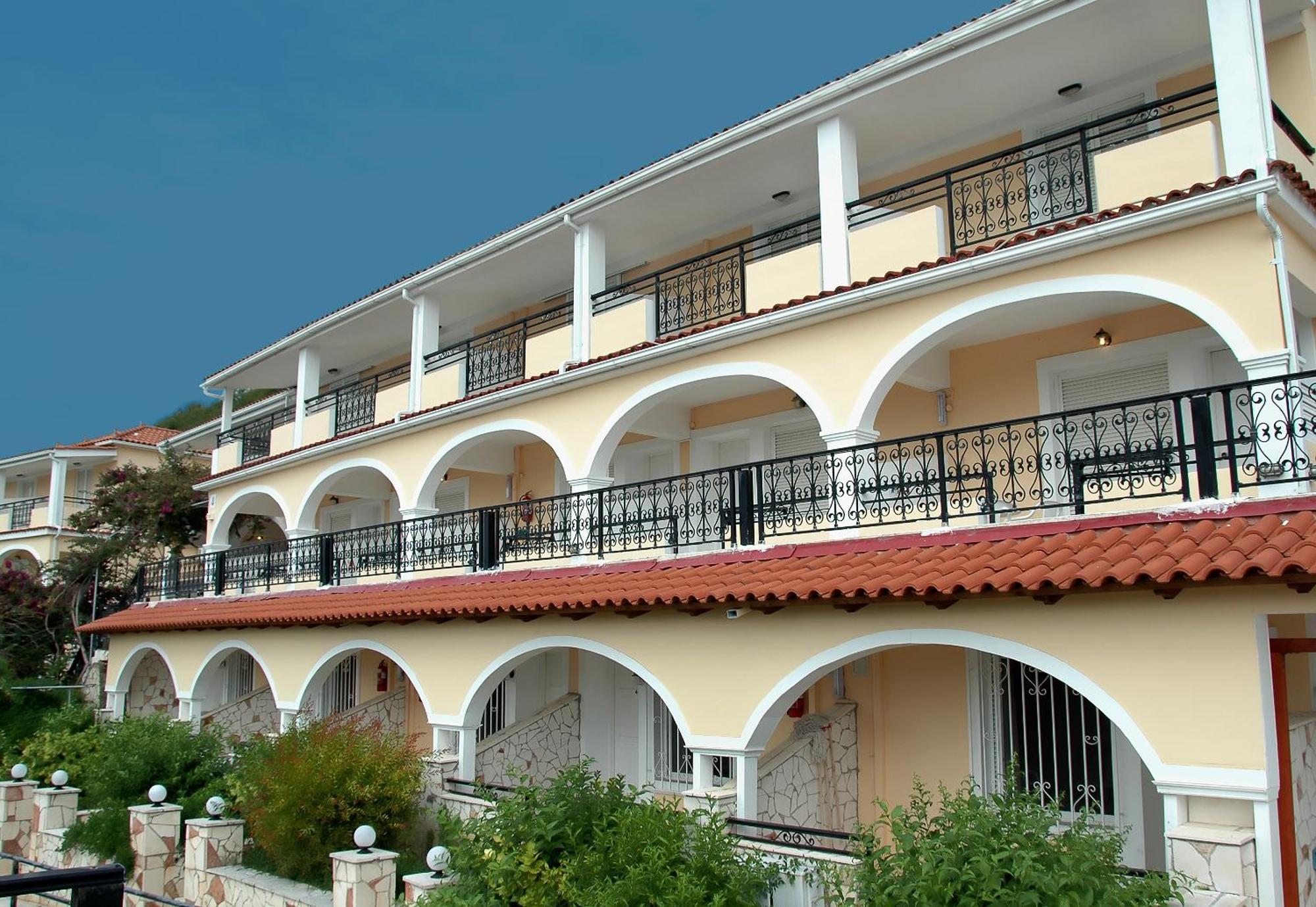 Zante Palace チィリヴィ エクステリア 写真