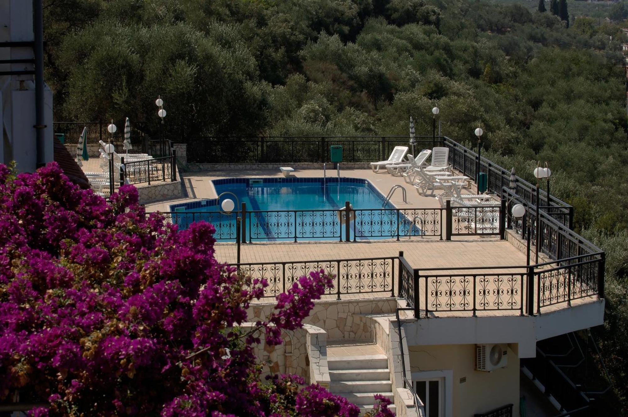 Zante Palace チィリヴィ エクステリア 写真