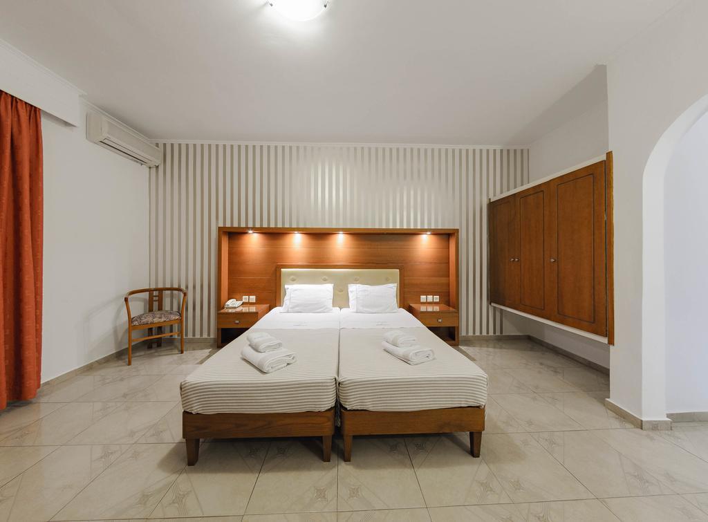 Zante Palace チィリヴィ エクステリア 写真