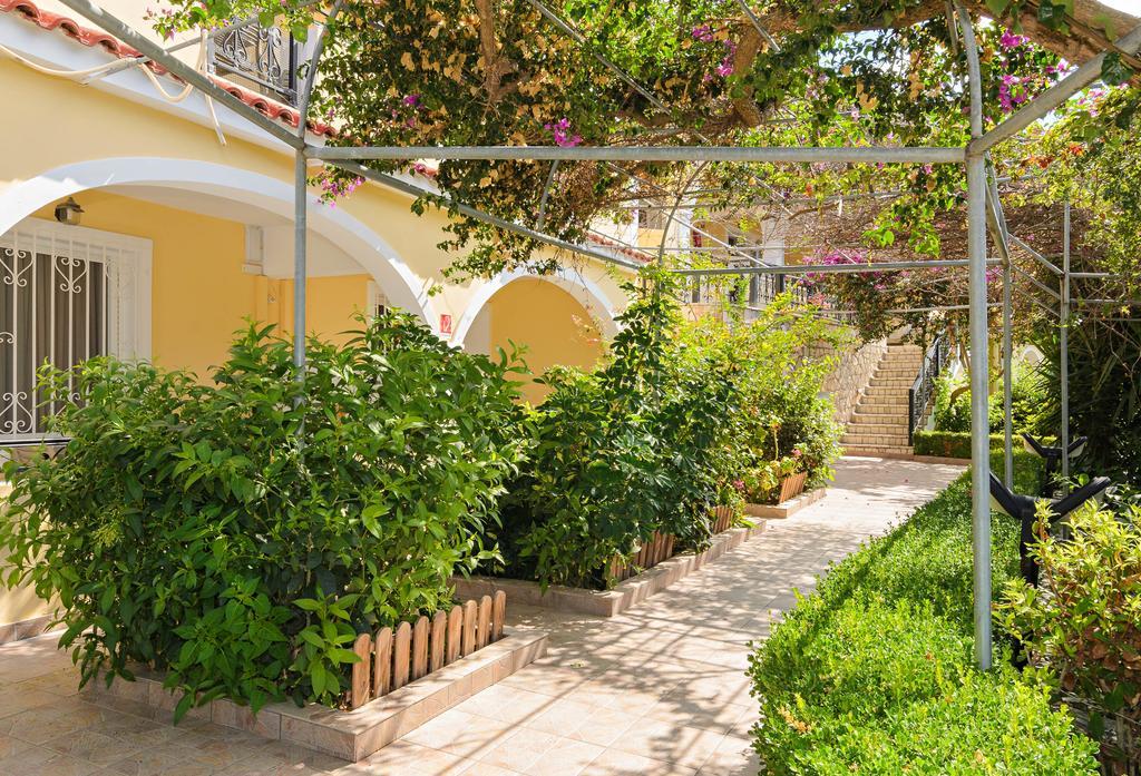 Zante Palace チィリヴィ エクステリア 写真