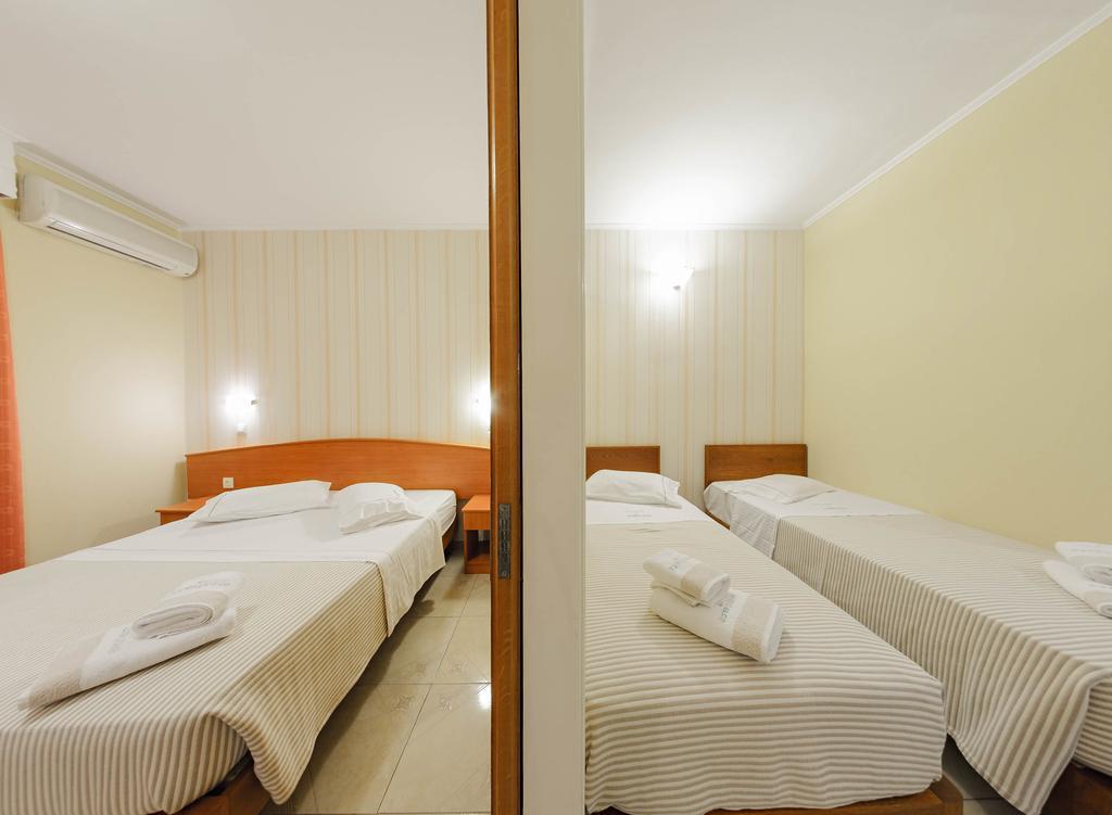 Zante Palace チィリヴィ エクステリア 写真